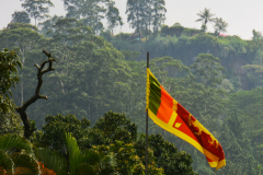 Sri Lanka 2026 - Fahne im Hochland
